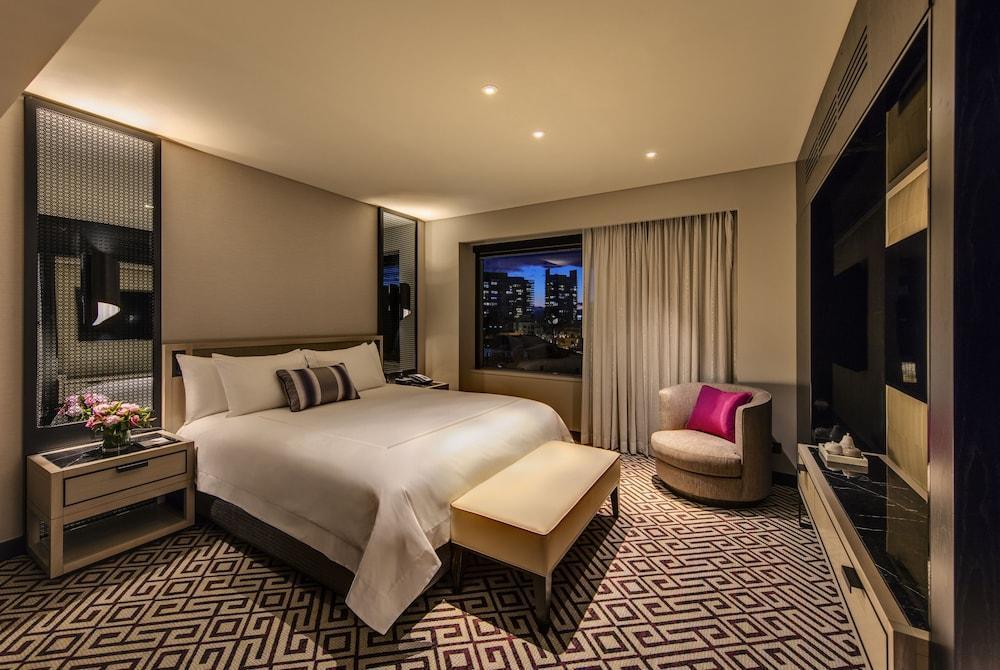The Star Grand Hotel And Residences Sydney Bagian luar foto Deluxe Suite