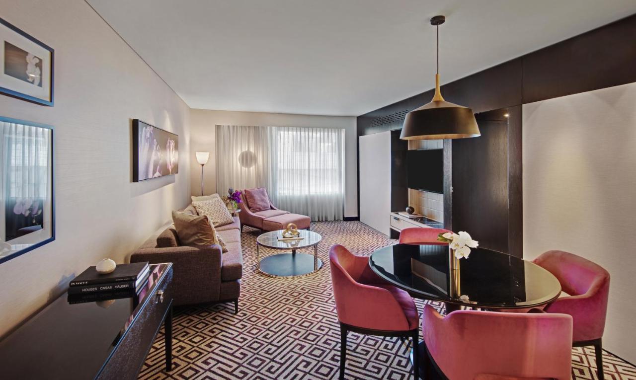 The Star Grand Hotel And Residences Sydney Bagian luar foto Suite at the Hotel