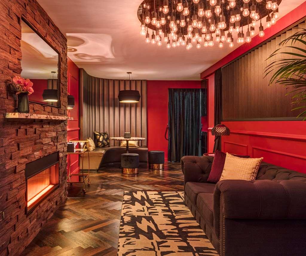 The Star Grand Hotel And Residences Sydney Ruang foto The interior of the hotel