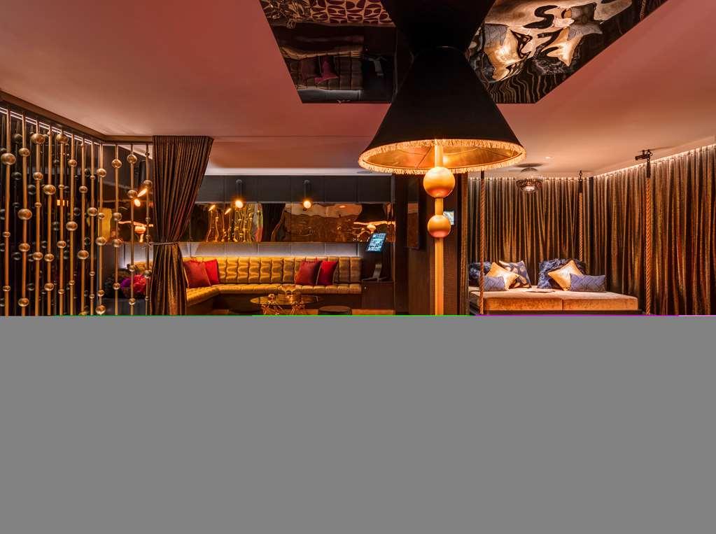 The Star Grand Hotel And Residences Sydney Ruang foto The interior of the restaurant