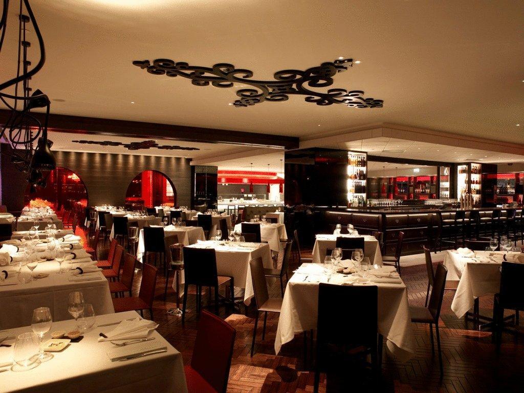 The Star Grand Hotel And Residences Sydney Restoran foto Interior of the restaurant