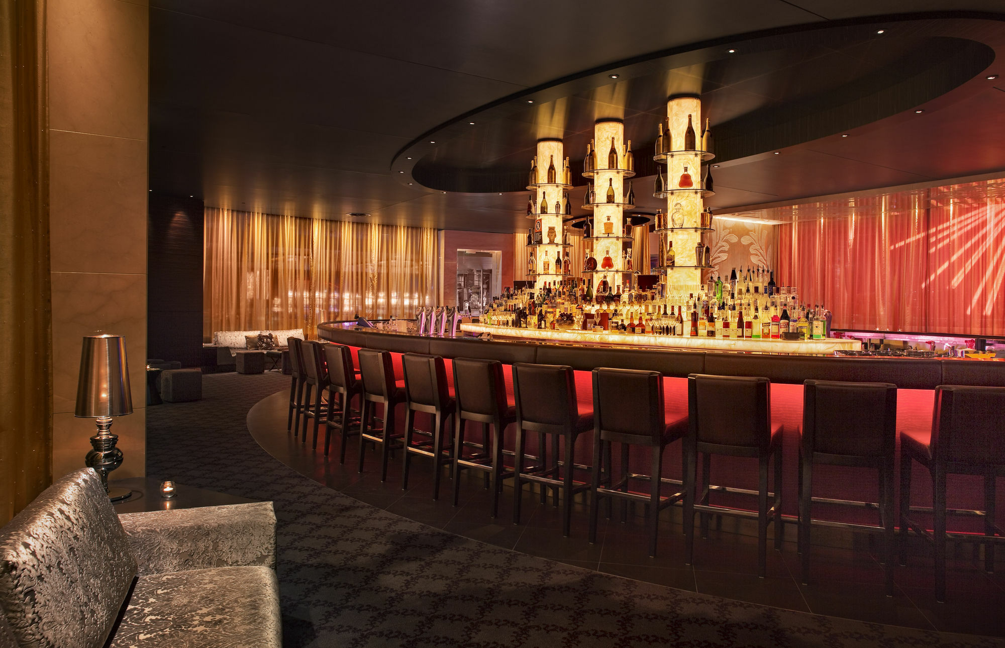 The Star Grand Hotel And Residences Sydney Bagian luar foto The bar at the Mandarin Oriental, London